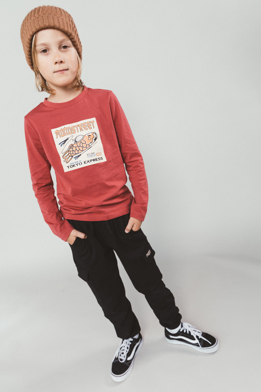 BODI sweat cargo jogger -zwart-