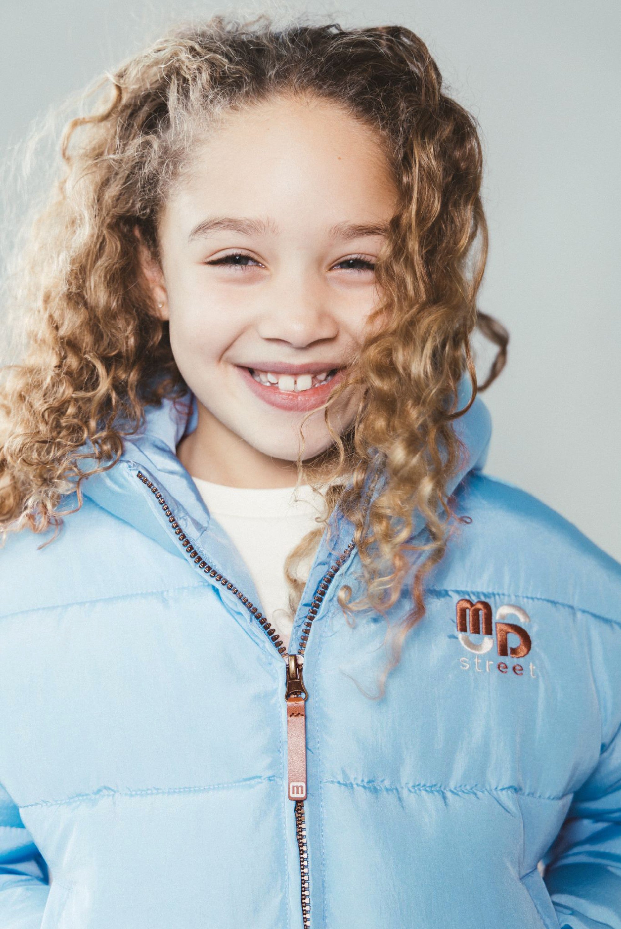 JOYA cropped bomber - Soft Blue